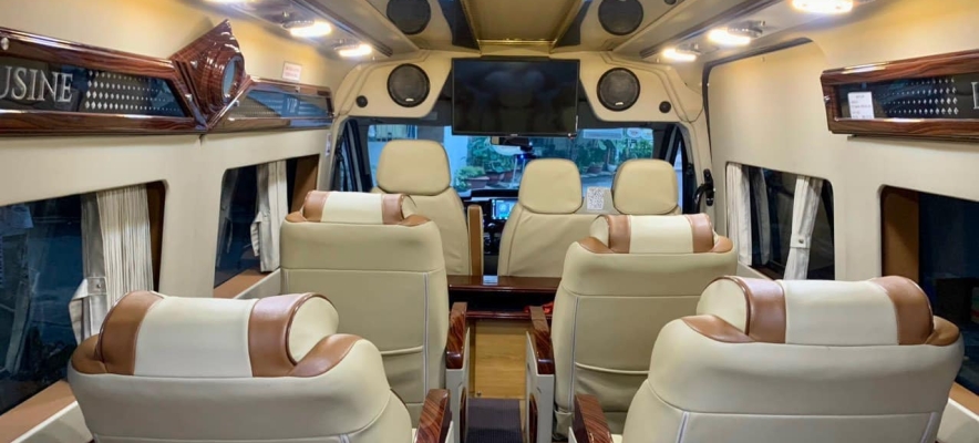 Luxury Limousine 11 Seats 