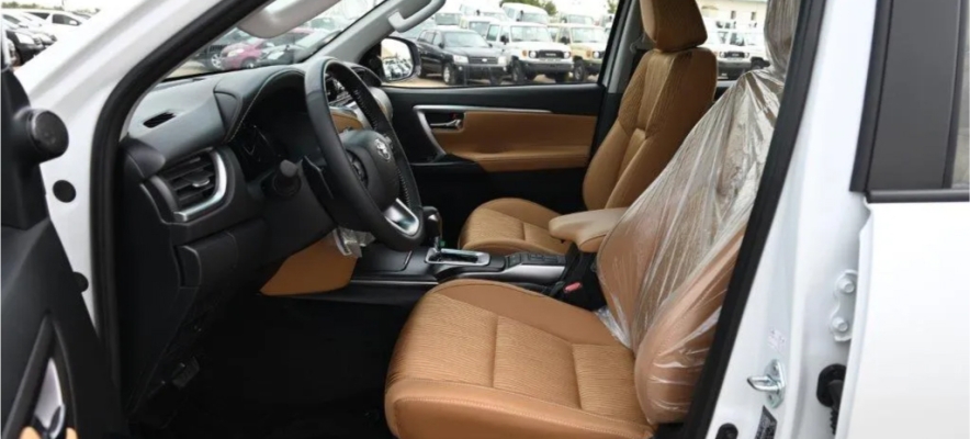 Luxury SUV Fortuner 7 Seats