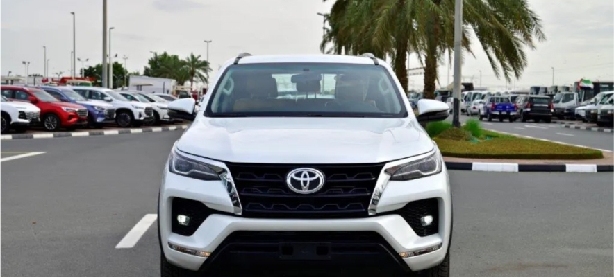 Luxury SUV Fortuner 7 Seats